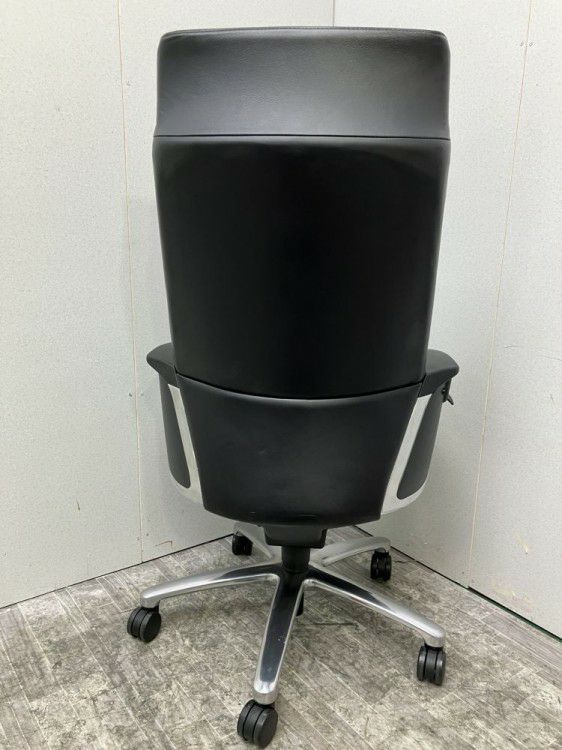 コクヨマネージメントチェア フィロソフィーシリーズ 固定肘付フィロソフィーチェア 商品画像5