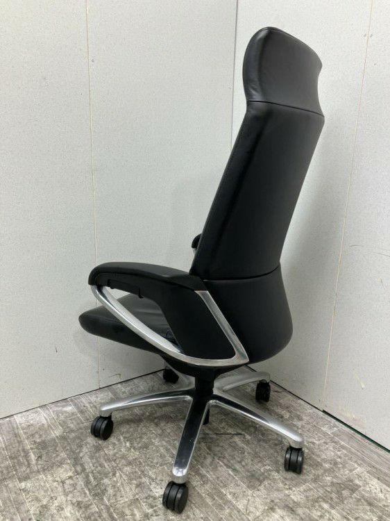 コクヨマネージメントチェア フィロソフィーシリーズ 固定肘付フィロソフィーチェア 商品画像6