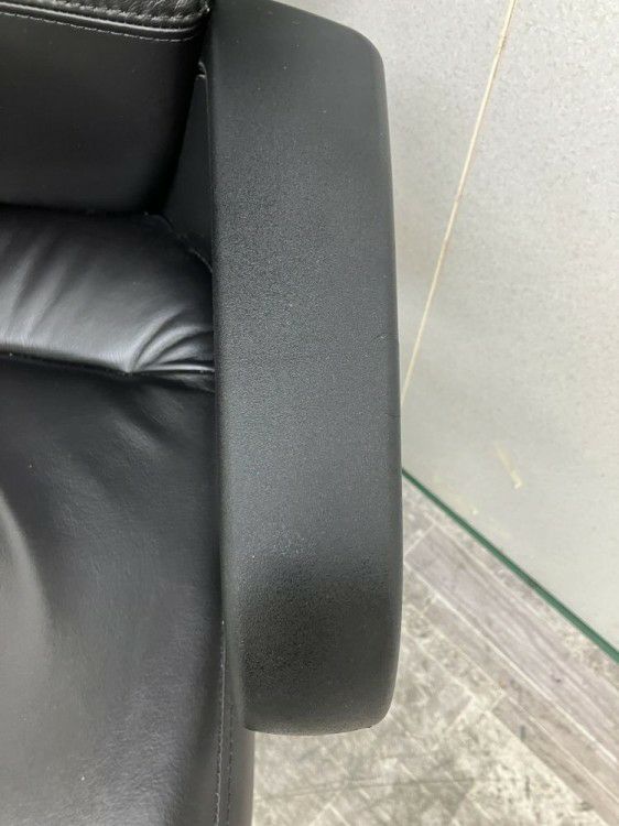 コクヨマネージメントチェア フィロソフィーシリーズ 固定肘付フィロソフィーチェア 商品画像7