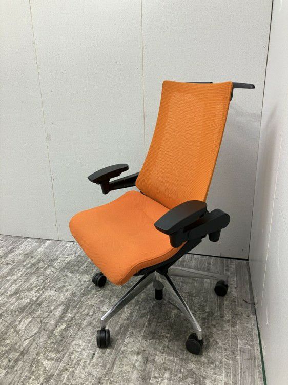 イトーキAct(アクト)チェア 可動肘付アクトチェア 商品画像1