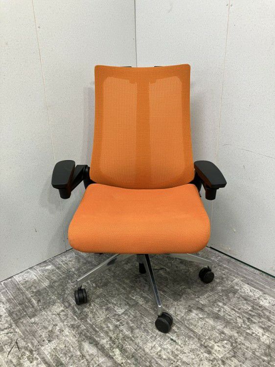 イトーキAct(アクト)チェア 可動肘付アクトチェア 商品画像2