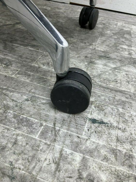 イトーキAct(アクト)チェア 可動肘付アクトチェア 商品画像6