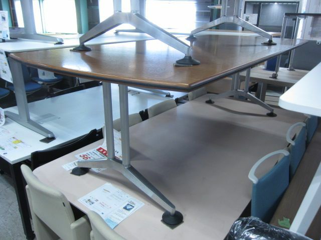 Wilkhahn（ウィルクハーン）ロゴンシリーズ 2400ミーティングテーブル 商品画像1