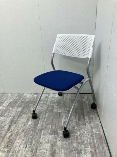 ウチダ（内田洋行）ネスティングチェア 商品画像1