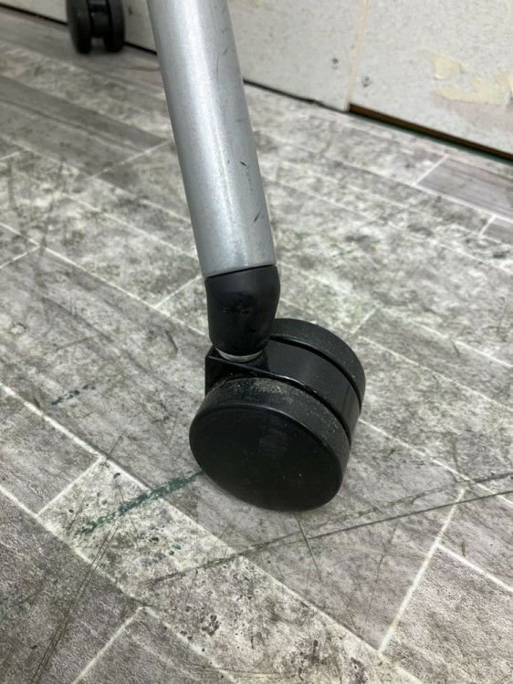 ウチダ（内田洋行）ネスティングチェア 商品画像5