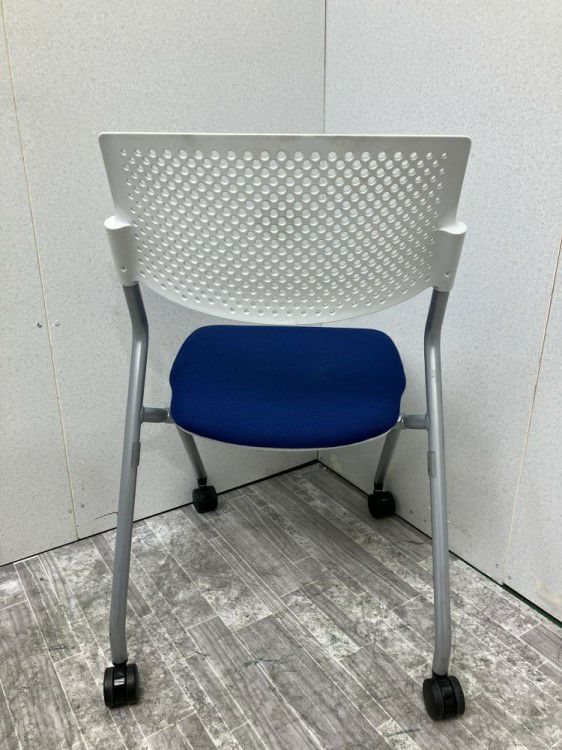 ウチダ（内田洋行）ネスティングチェア 商品画像7