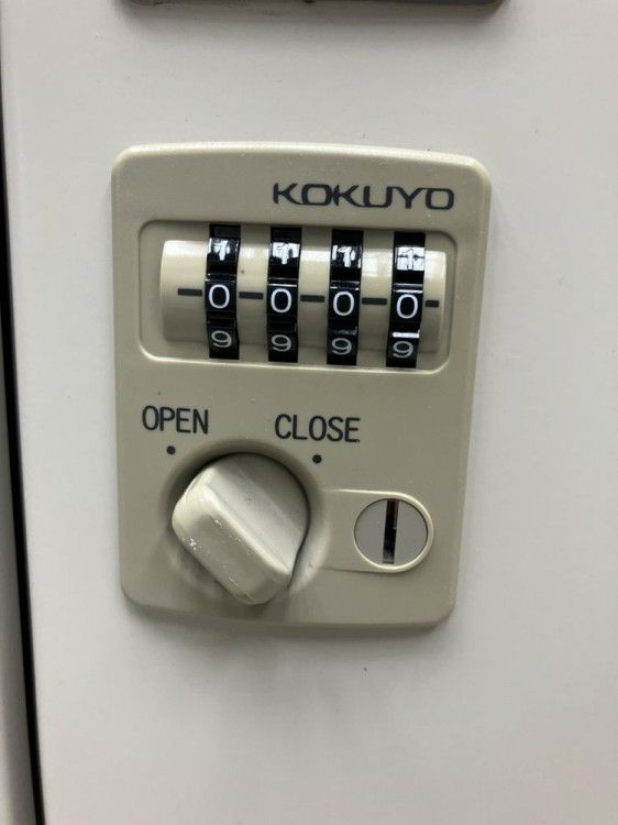 コクヨ12人用ロッカー 商品画像7