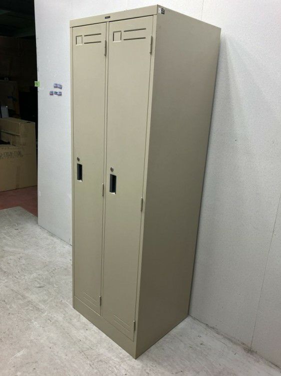 コクヨ2人用ロッカー 商品画像2