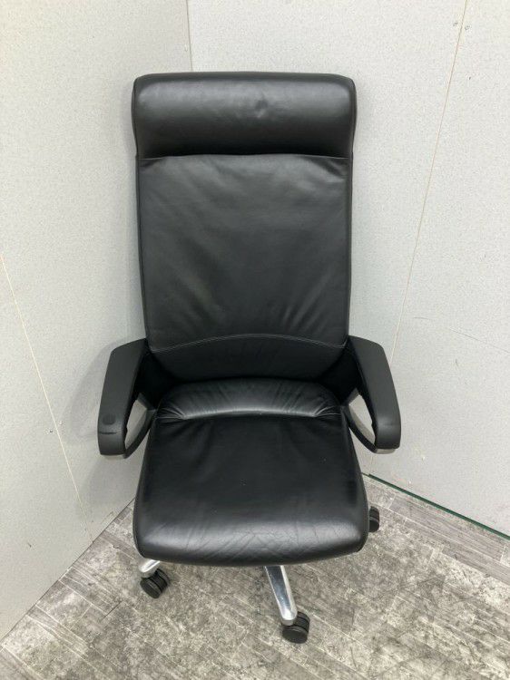 コクヨマネージメントチェア フィロソフィーシリーズ 固定肘付フィロソフィーチェア 商品画像3