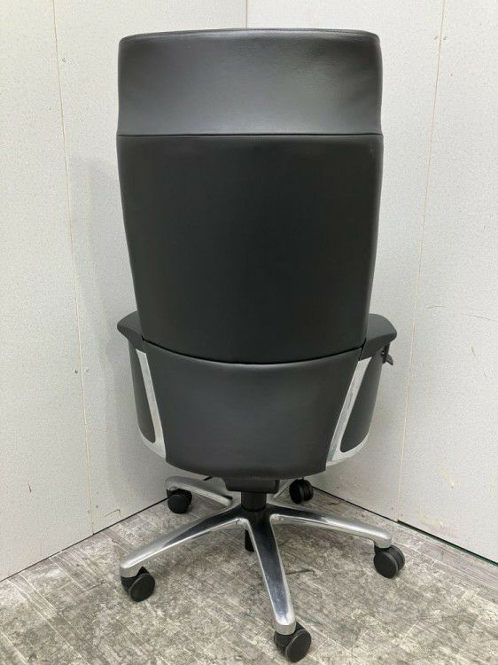 コクヨマネージメントチェア フィロソフィーシリーズ 固定肘付フィロソフィーチェア 商品画像5