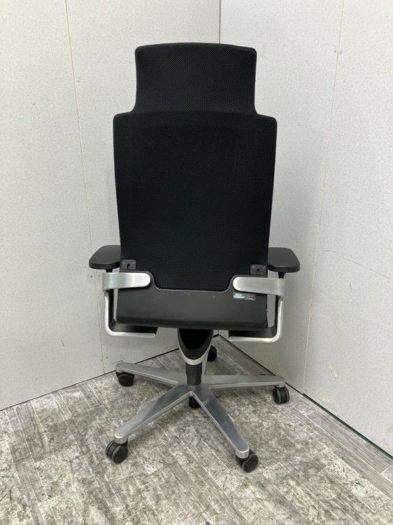 Wilkhahn（ウィルクハーン）可動肘付ONチェア 商品画像5