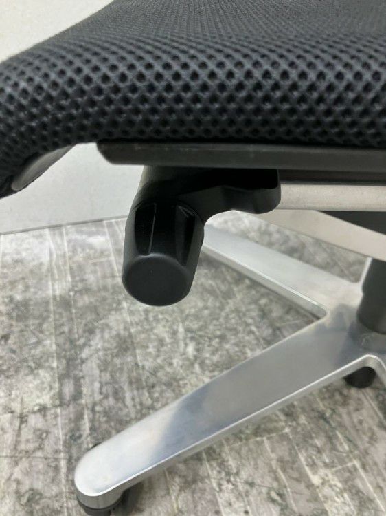 Wilkhahn（ウィルクハーン）可動肘付ONチェア 商品画像8