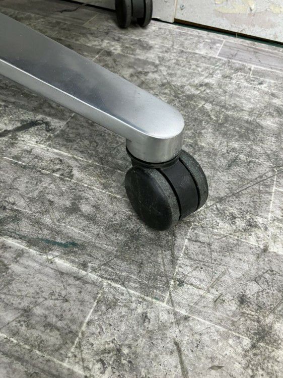 Wilkhahn（ウィルクハーン）可動肘付ONチェア 商品画像10