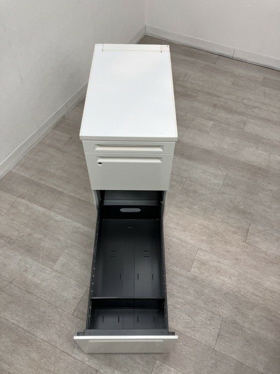 オカムラADVANCE（アドバンス）シリーズ 脇机 商品画像9