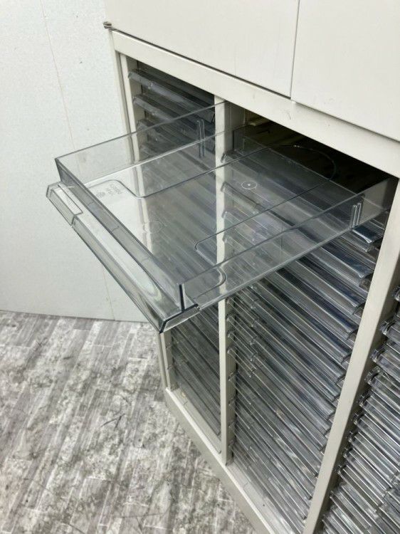 オカムラ42シリーズ A4クリアケース・両開き上下書庫 商品画像4