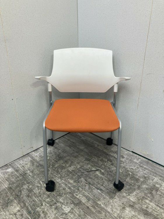 イトーキstenza(ステンザ)シリーズ 肘付ステンザチェア 商品画像2