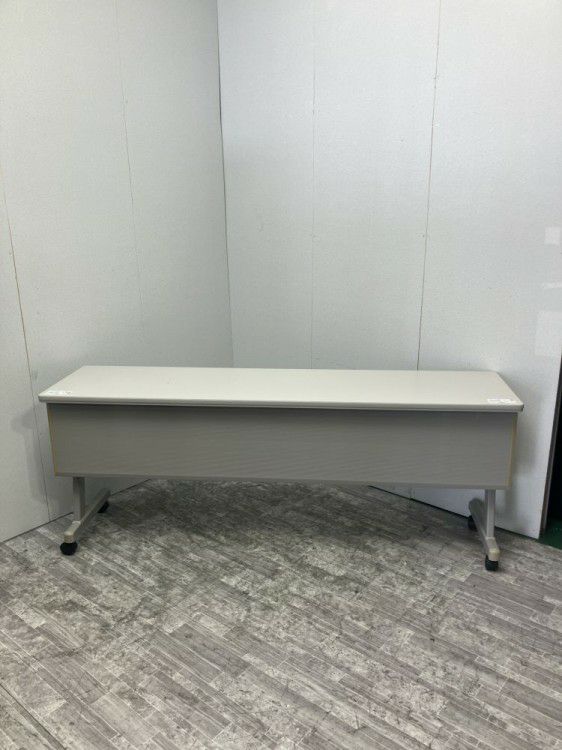 コクヨ1800サイドスタックテーブル 商品画像1