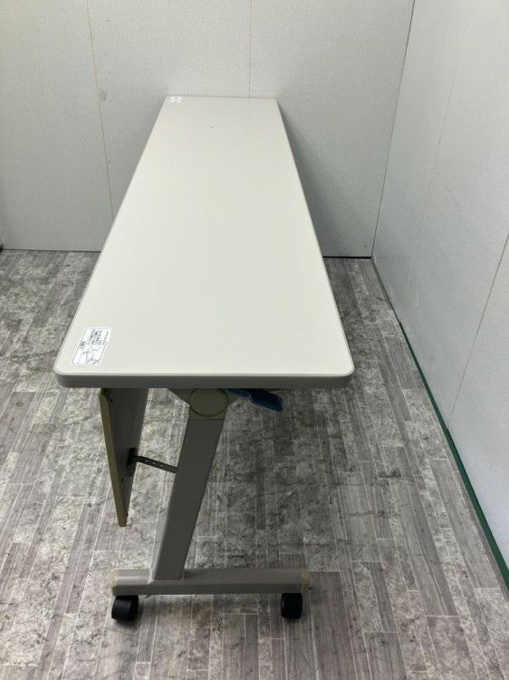 コクヨ1800サイドスタックテーブル 商品画像4