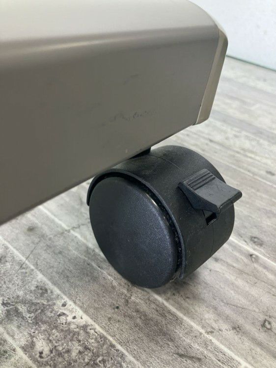 コクヨ1800サイドスタックテーブル 商品画像6