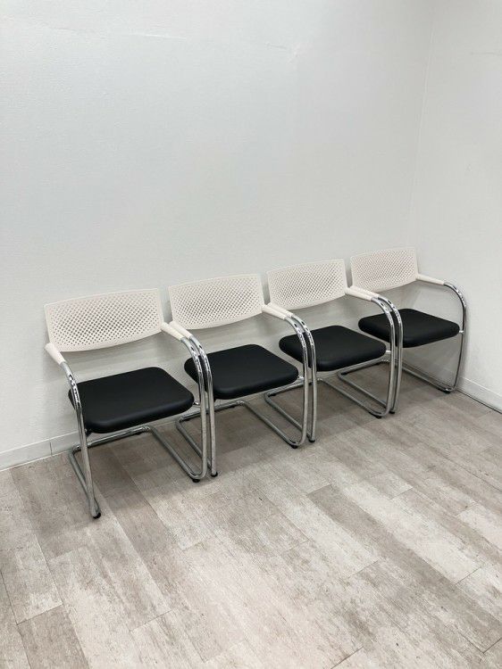 Vitra（ヴィトラ）ビザビ2シリーズ ミーティングチェア4脚セット 商品画像1