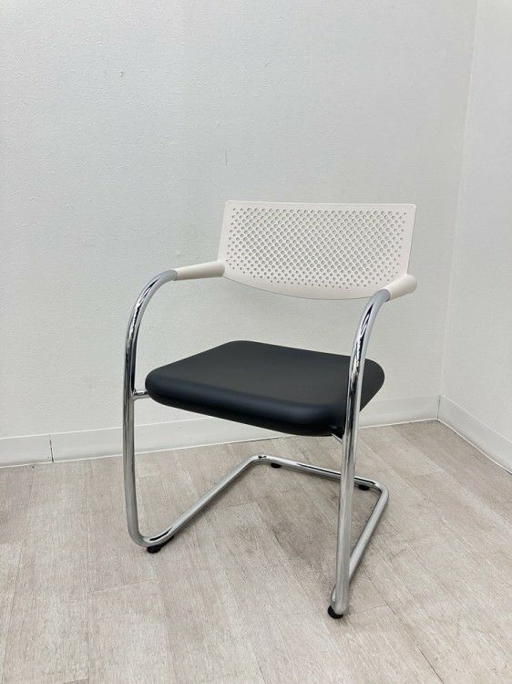 Vitra（ヴィトラ）ビザビ2シリーズ ミーティングチェア4脚セット 商品画像3