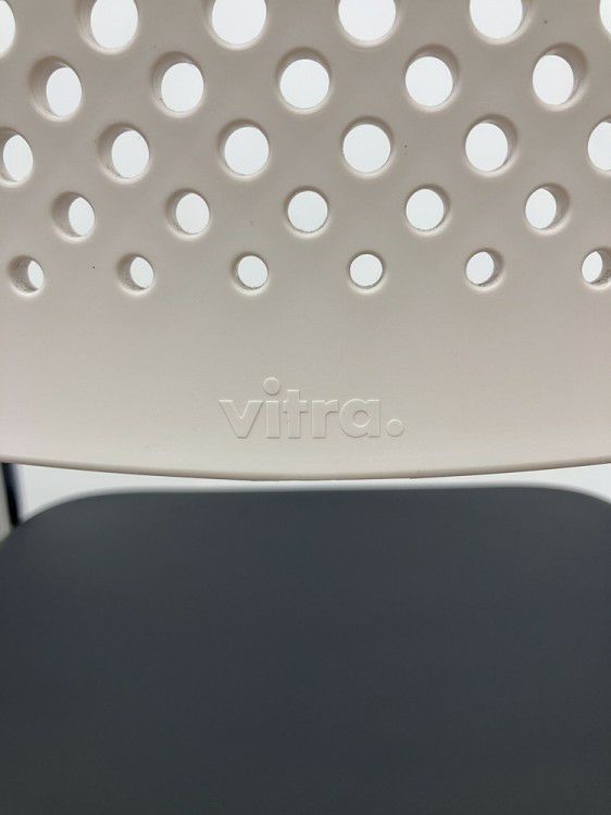 Vitra（ヴィトラ）ビザビ2シリーズ ミーティングチェア4脚セット 商品画像19