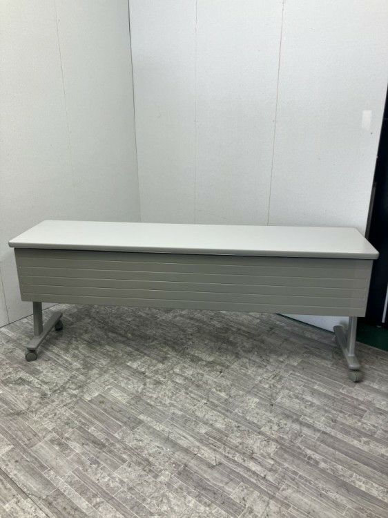 オカムラ1800サイドスタックテーブル 商品画像2