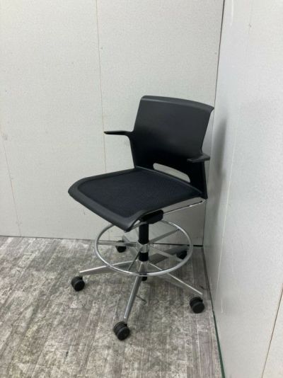 コクヨカラベル（Caravel）シリーズ 固定肘付カラベルチェア 商品画像1