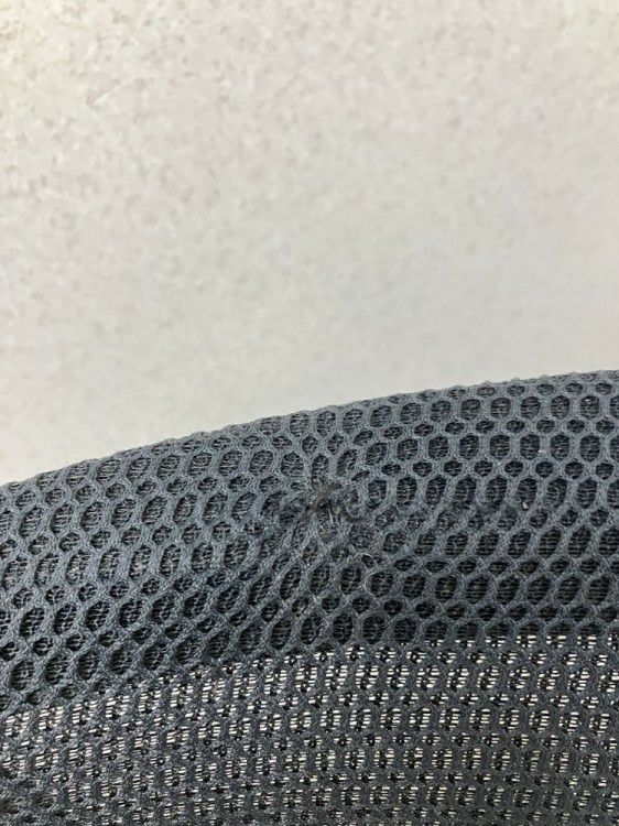 コクヨBezel(ベゼル)チェア 肘付きベゼルチェア 商品画像4