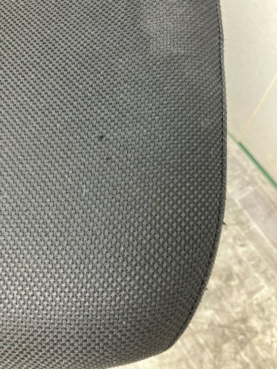 コクヨBezel(ベゼル)チェア 肘付きベゼルチェア 商品画像6