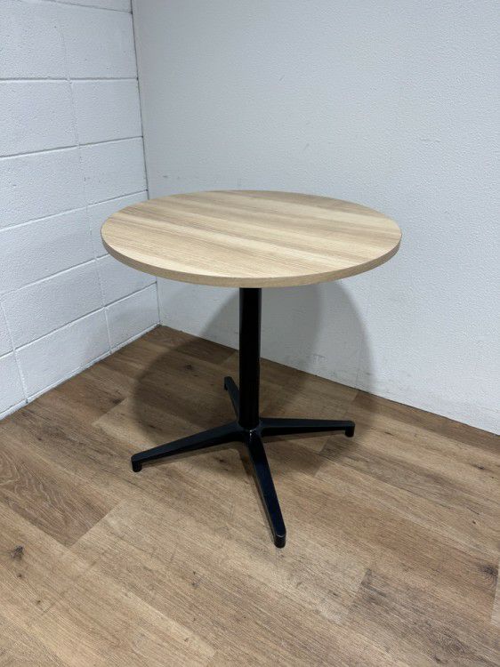 Vitra（ヴィトラ）ビストロテーブルシリーズ 丸テーブル 商品画像1