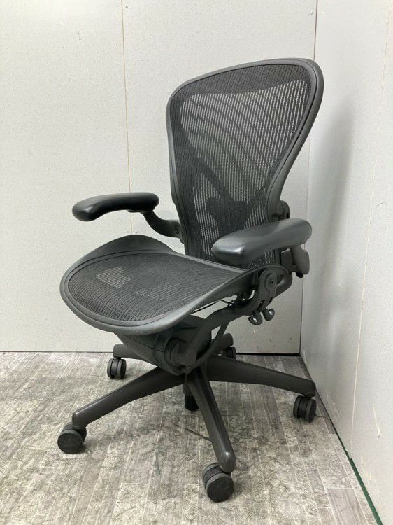 HermanMiller（ハーマンミラー）￥ 可動肘付アーロンチェア 商品画像1