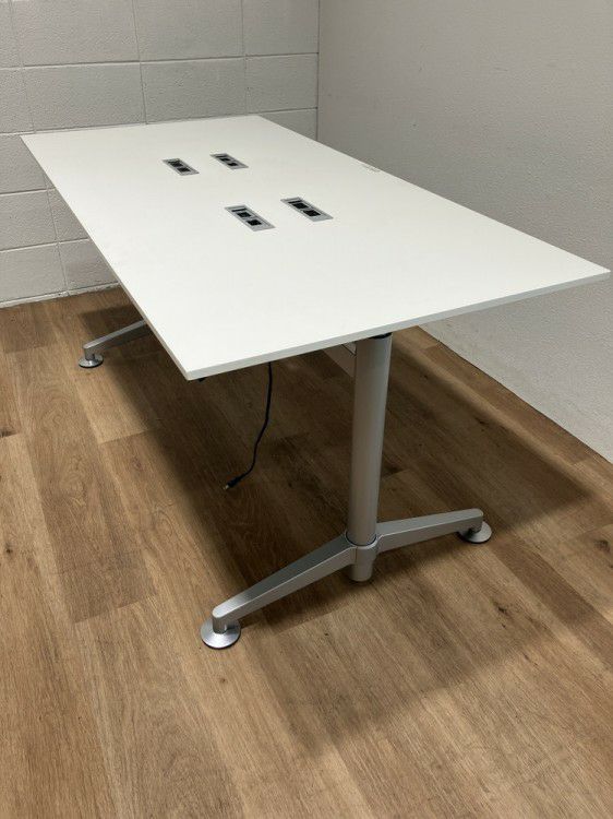 コクヨViewRise(ビューライズ)シリーズ 昇降テーブル 商品画像1