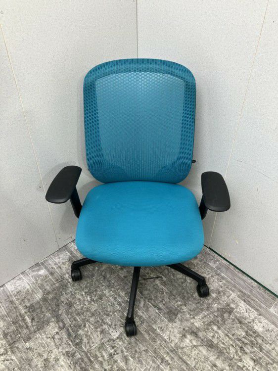 オカムラSylphy(シルフィー)チェア 可動肘付シルフィーチェア 商品画像3