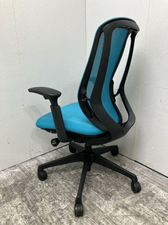 オカムラSylphy(シルフィー)チェア 可動肘付シルフィーチェア 商品画像10