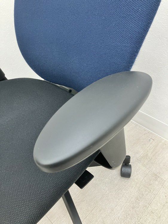 イトーキプラオ（PRAO）チェア 固定肘付プラオチェア 商品画像7