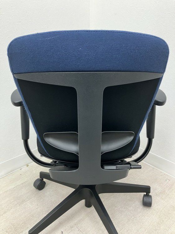 イトーキプラオ（PRAO）チェア 固定肘付プラオチェア 商品画像10