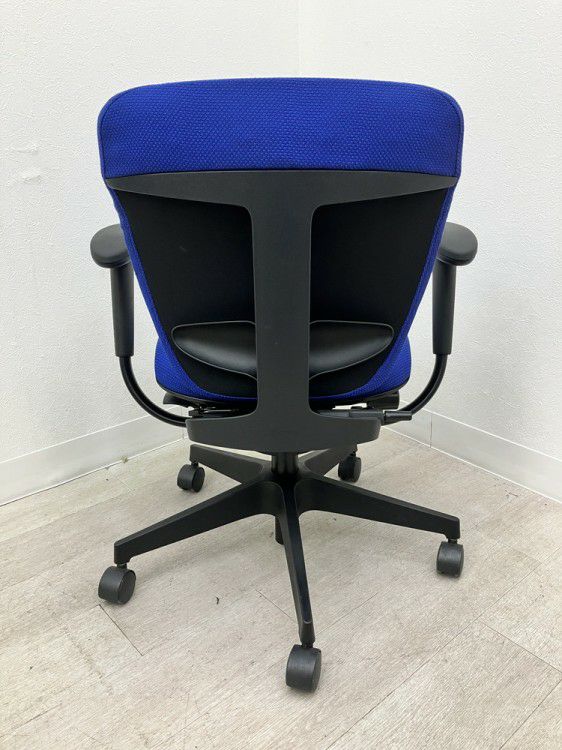 イトーキプラオ（PRAO）チェア 固定肘付プラオチェア 商品画像4