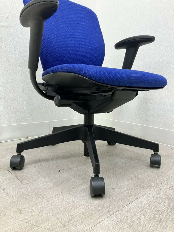 イトーキプラオ（PRAO）チェア 固定肘付プラオチェア 商品画像9