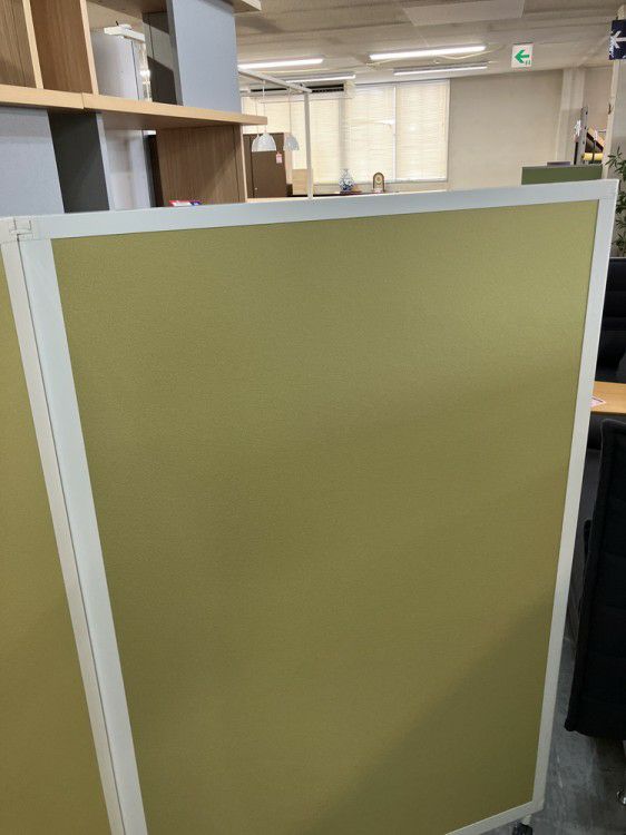 イトーキ3連折畳パーテーション 商品画像2