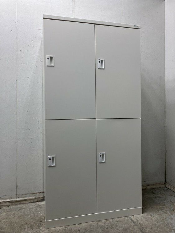 ライオンロカーナシリーズ 4人用ロッカー 商品画像1