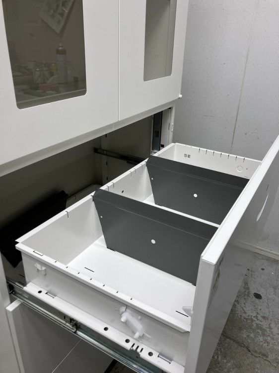 ライオンガラス両開きラテラル上下書庫 商品画像5