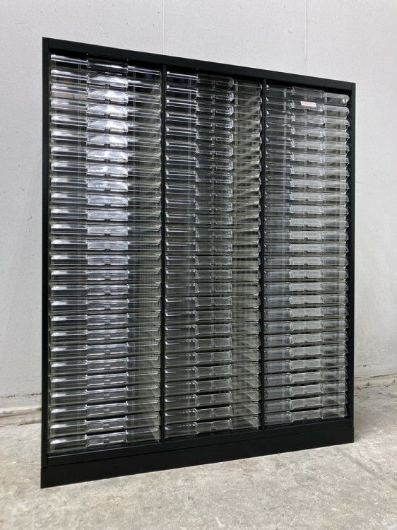 ナイキCW型シリーズ クリアトレーキャビネット 商品画像1