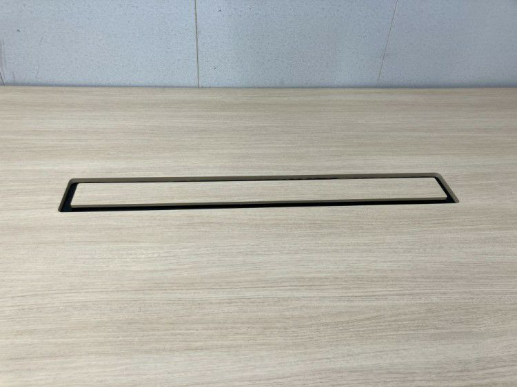 オカムラAption Free(アプションフリー)シリーズ 2100ミーティングテーブル 商品画像4