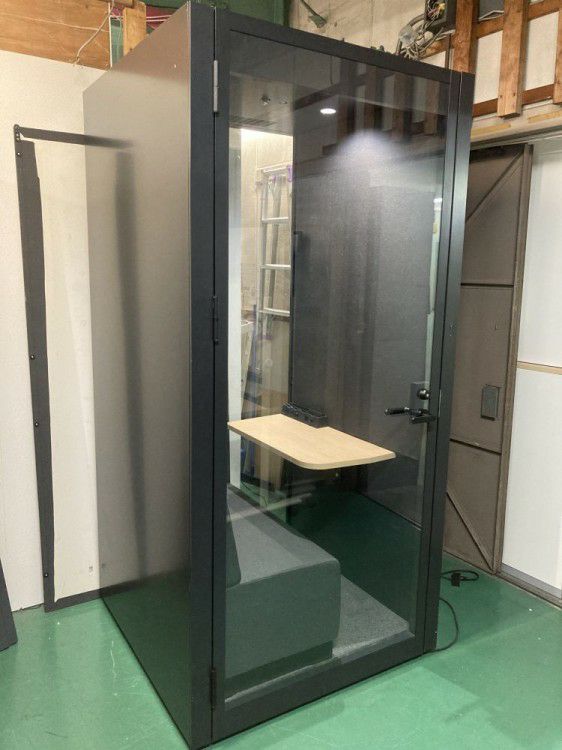 コクヨワークポッドフレックスシリーズ 1人用フルクローズ型ワークブース 商品画像1