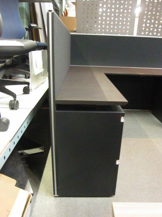 コクヨサイビ（SAIBI）シリーズ デスクパネル付1800L型デスク+ワゴンセット 商品画像9