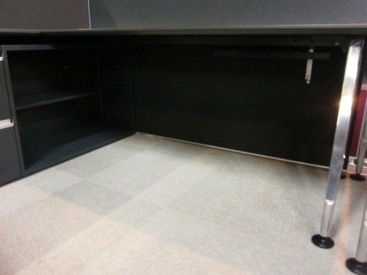 コクヨサイビ（SAIBI）シリーズ デスクパネル付1800L型デスク+ワゴンセット 商品画像14