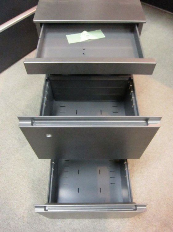 コクヨサイビ（SAIBI）シリーズ デスクパネル付1800L型デスク+ワゴンセット 商品画像19