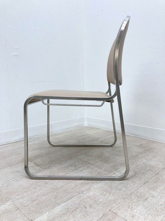 オカムラ8112Aシリーズ ミーティングチェア 商品画像3