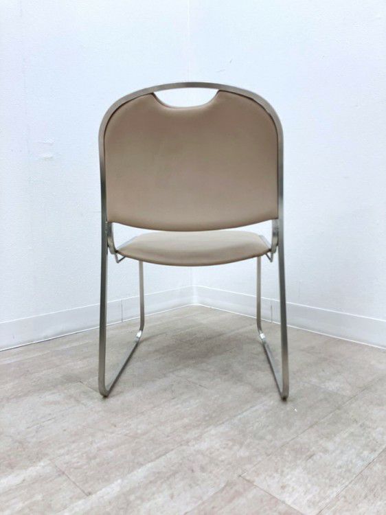 オカムラ8112Aシリーズ ミーティングチェア 商品画像4